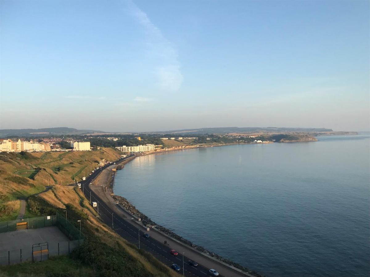 Denelea - Stunning Sea Views! Scarborough Exterior foto